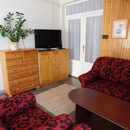 Xxl Apartment *